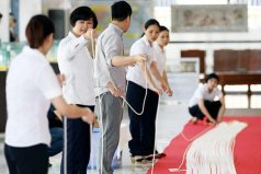 世界上最長(zhǎng)的珍珠項(xiàng)鏈，長(zhǎng)達(dá)2千多米價(jià)值過億