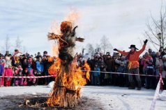 世界十大奇葩新年習(xí)俗，第二個你敢嗎？