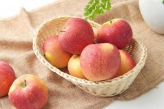 公認(rèn)的十大美容養(yǎng)顏水果：蘋(píng)果、梨上榜