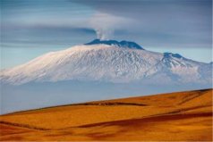 世界上爆發(fā)最頻繁的活火山，至今已噴發(fā)500多次