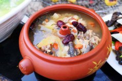 云南昆明有名的十大特色美食，昆明有什么好吃的美食前十名