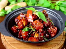 江西南昌六大特色名菜，三杯雞排在第一位