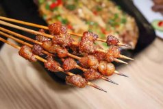 云南西雙版納的六大奇葩美食：烤胸膘上榜，你吃過嗎？