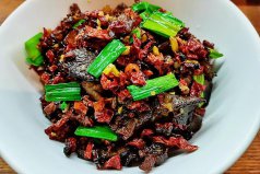 廣西玉林六大特色名菜：竹筒東坡肉上榜，你吃過嗎？