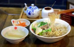 湖北十堰最有名的八大特色美食，三合湯位列首位
