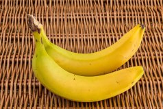 吃什么水果能保護眼睛？7種保護眼睛最好的水果