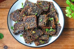 湖南5大怪菜：鴨血粑、擂辣椒皮蛋位居前兩名