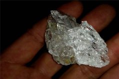世界上最硬的石頭排名前五：紅寶石第二，金剛石第一