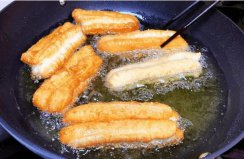 河南油炸小吃有哪些？河南街邊最有名的八大“油炸”美食