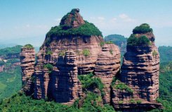 廣東省十大高山排名：丹霞山排第一，羅浮山排第二