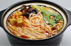 昆明特色小吃10大排名，過橋米線排第一位